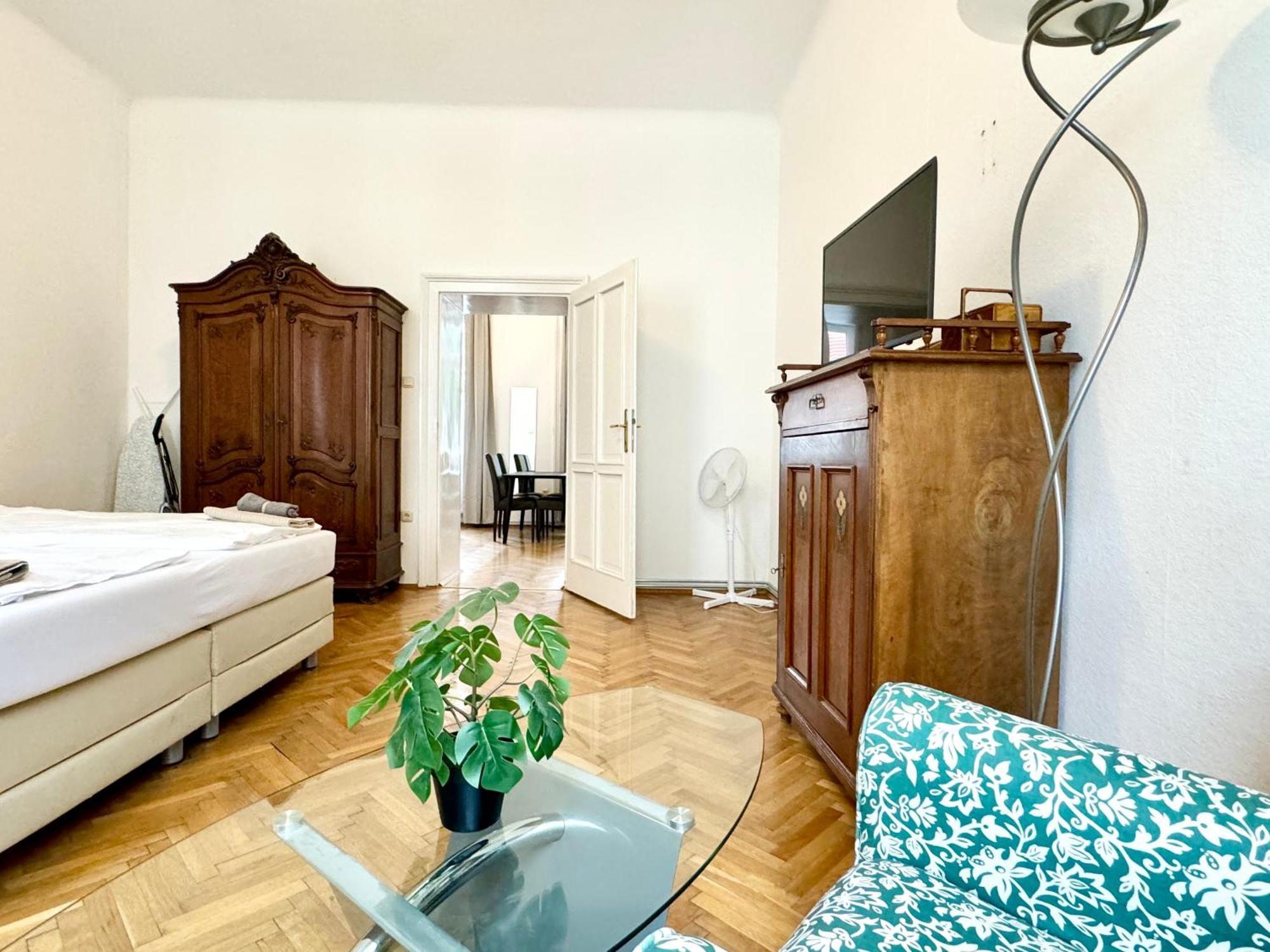 Apartment Cosy Located At Famous Kutschkermarkt Wien